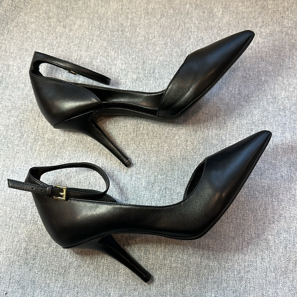 Michael Michael Kors Ankle-Strapped Pumps Size 7M